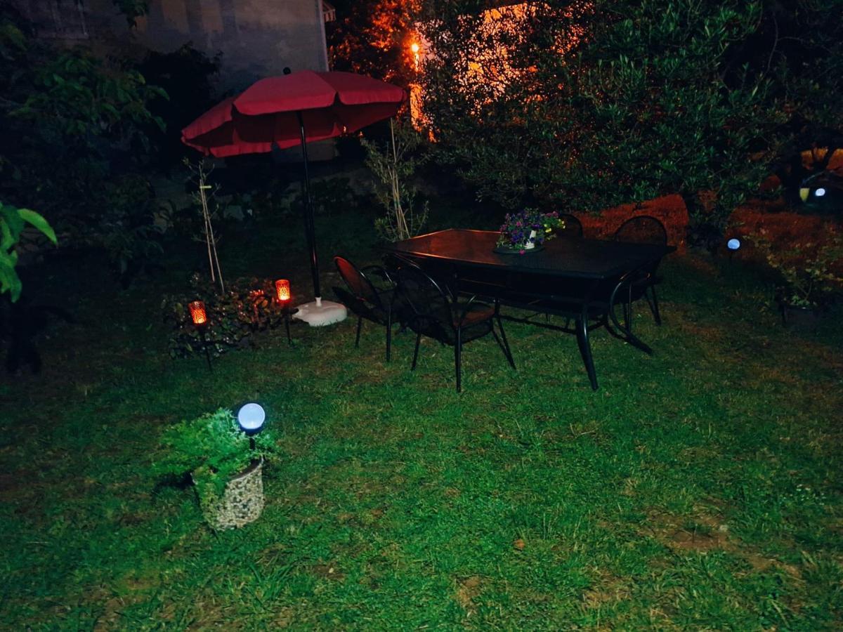 Apartmani Joja Biograd Na Moru Exteriör bild