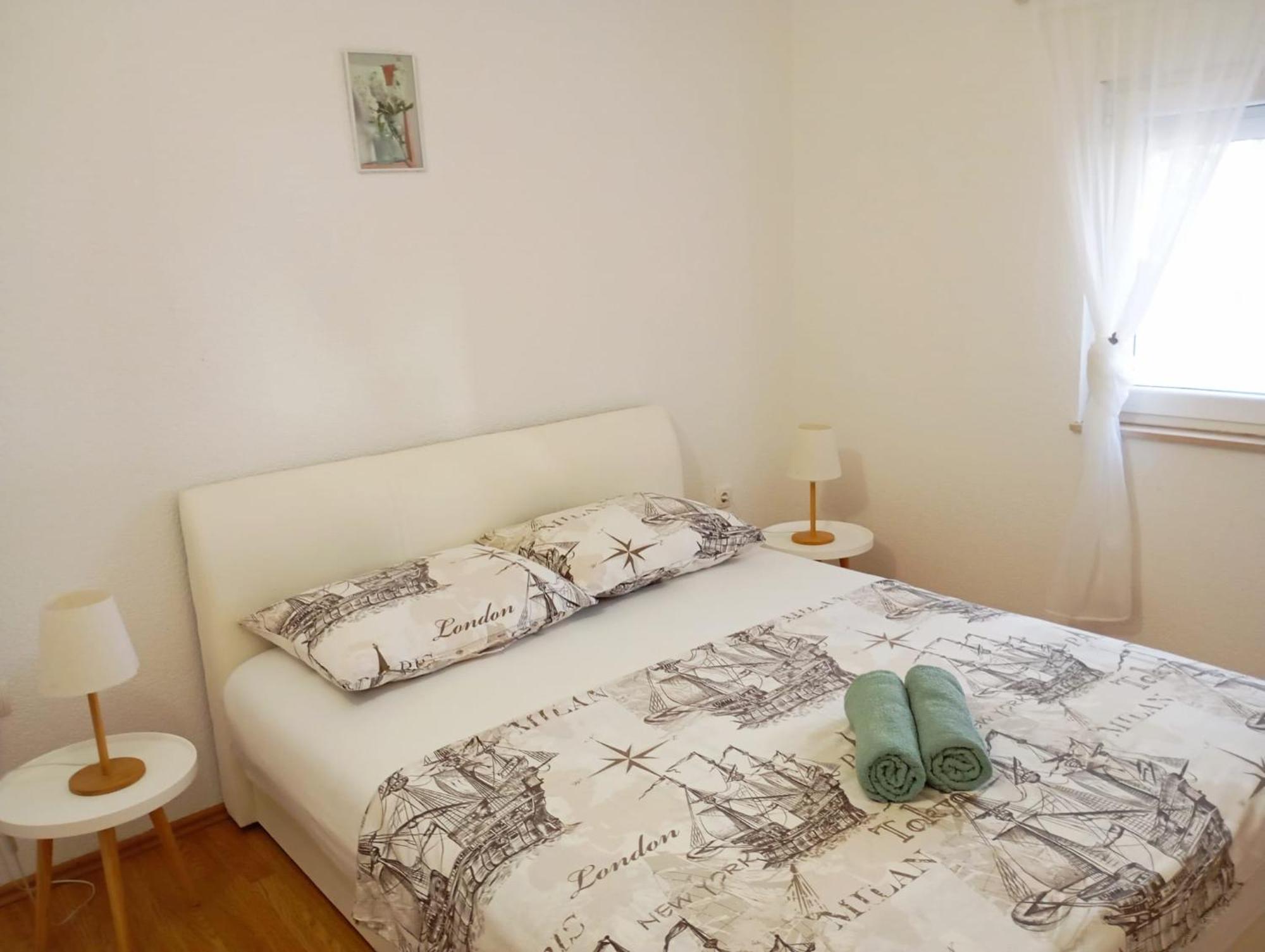 Apartmani Joja Biograd Na Moru Exteriör bild
