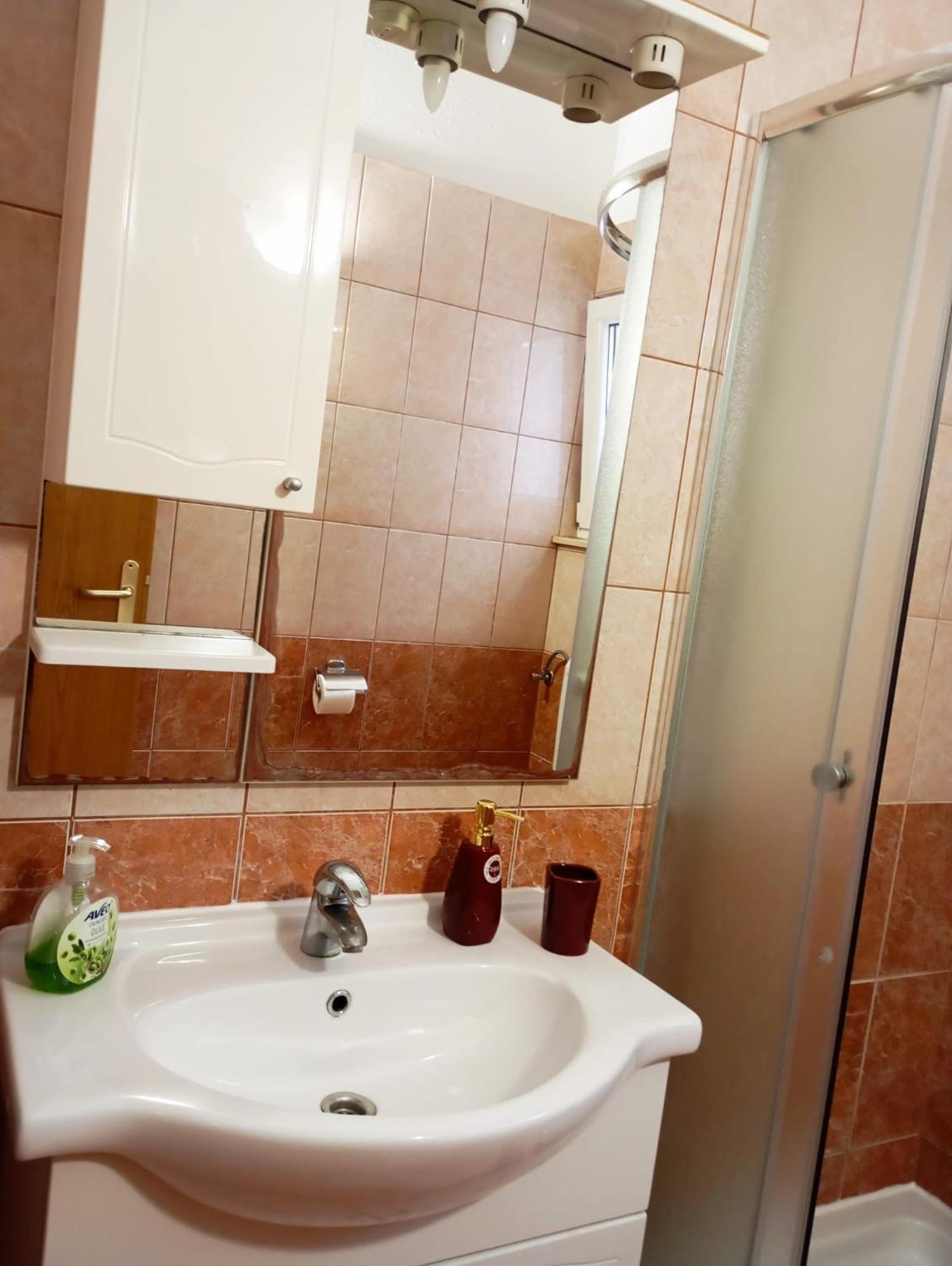 Apartmani Joja Biograd Na Moru Exteriör bild