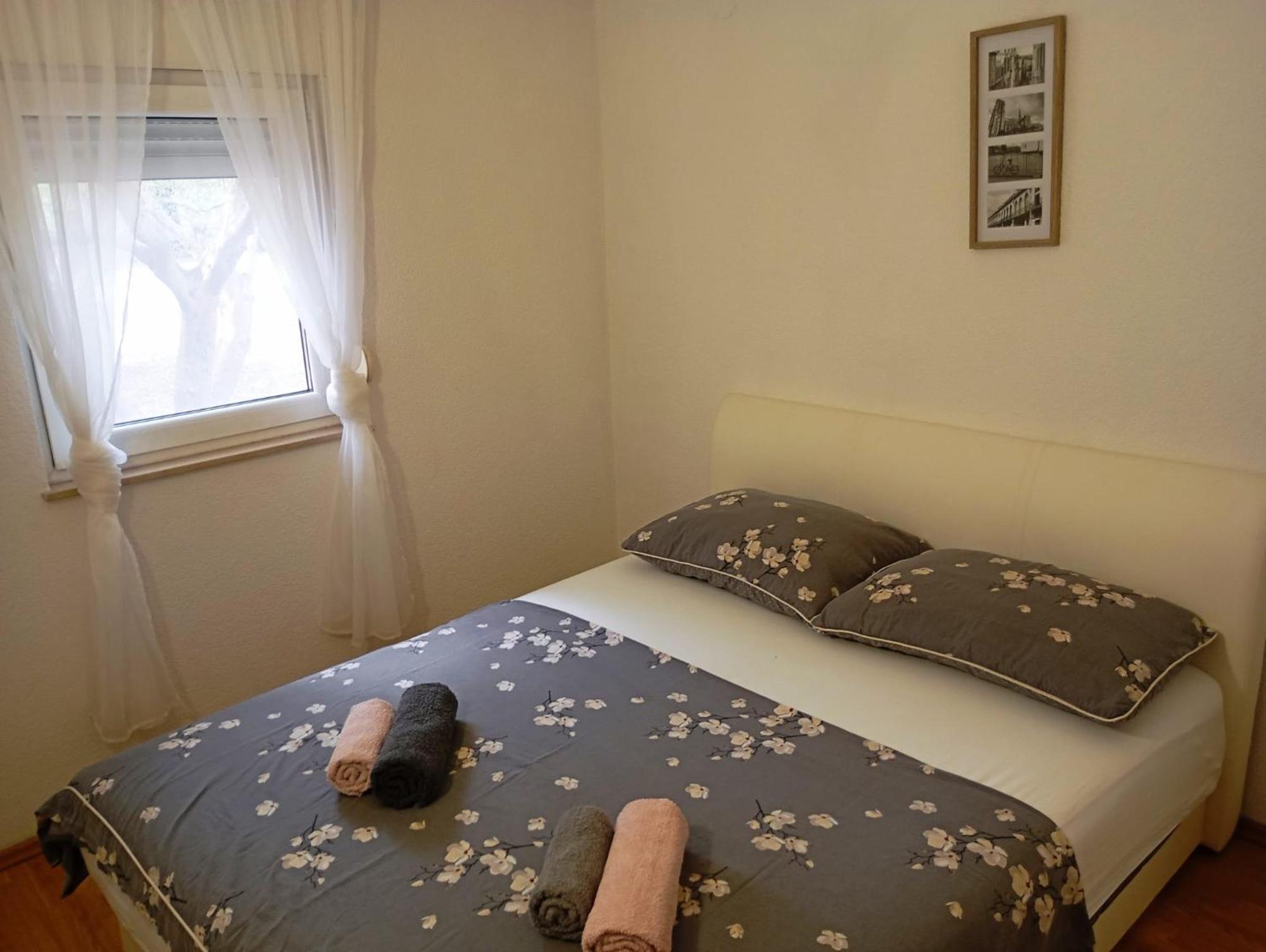 Apartmani Joja Biograd Na Moru Exteriör bild