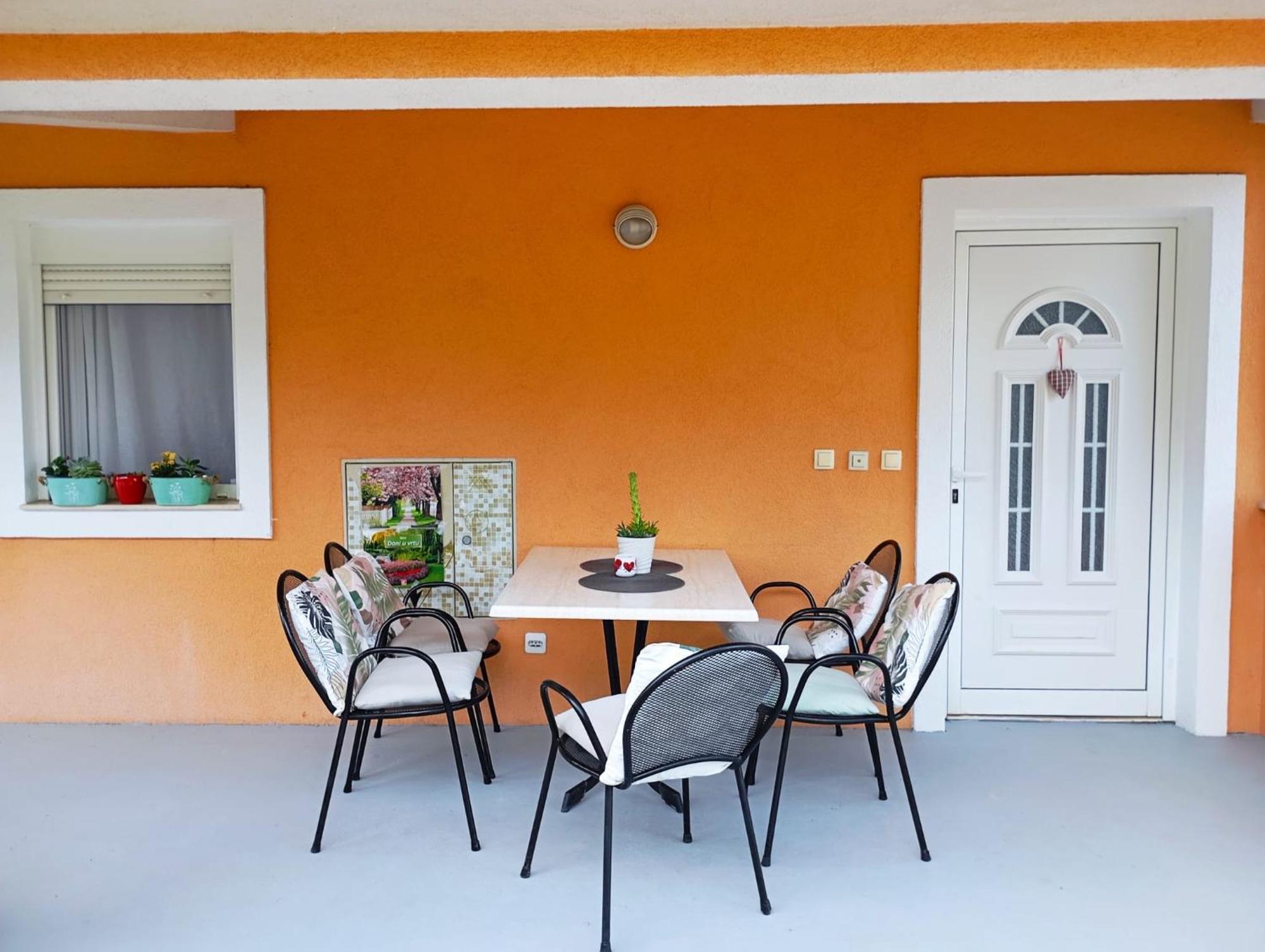 Apartmani Joja Biograd Na Moru Exteriör bild