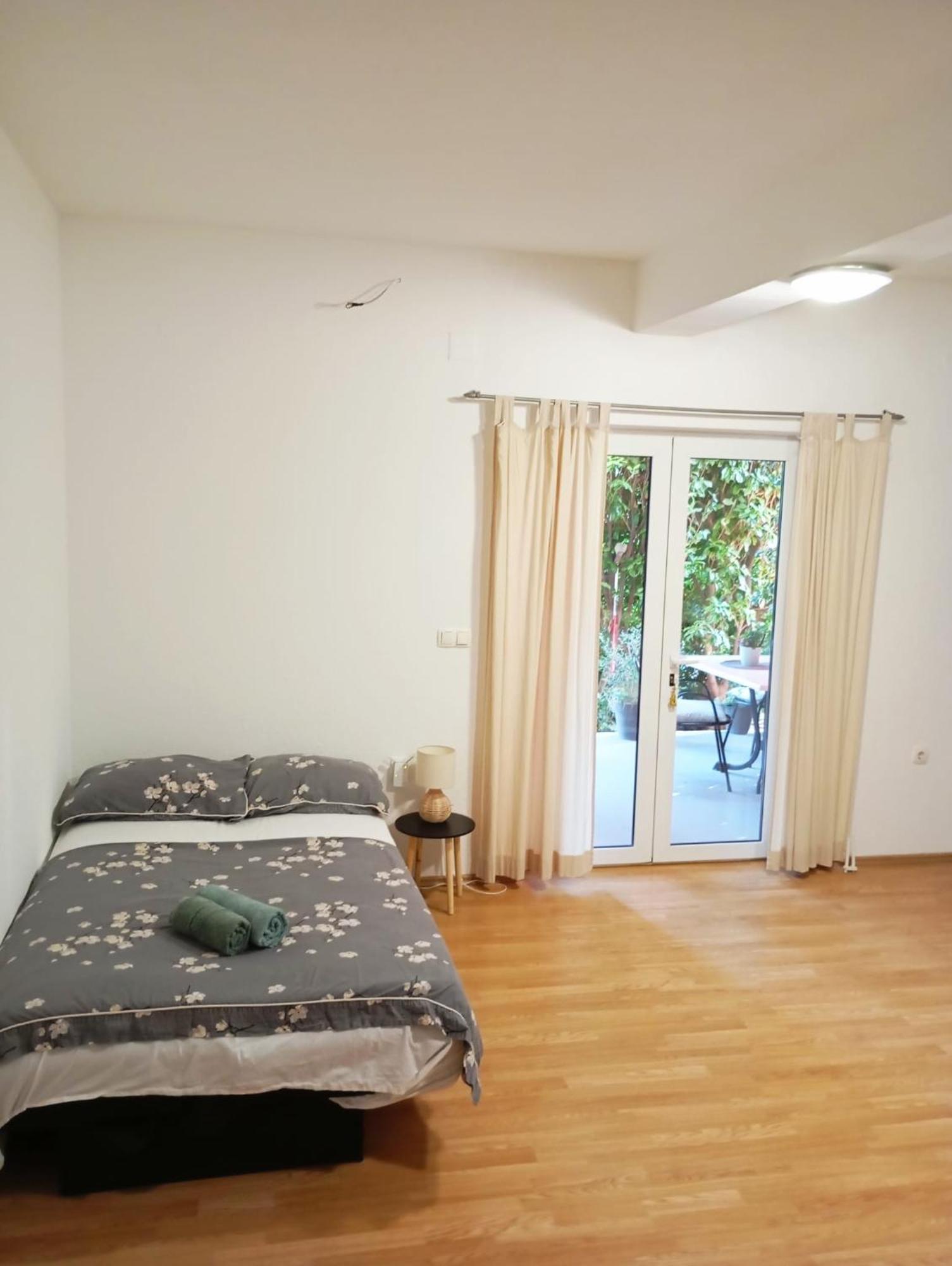 Apartmani Joja Biograd Na Moru Exteriör bild